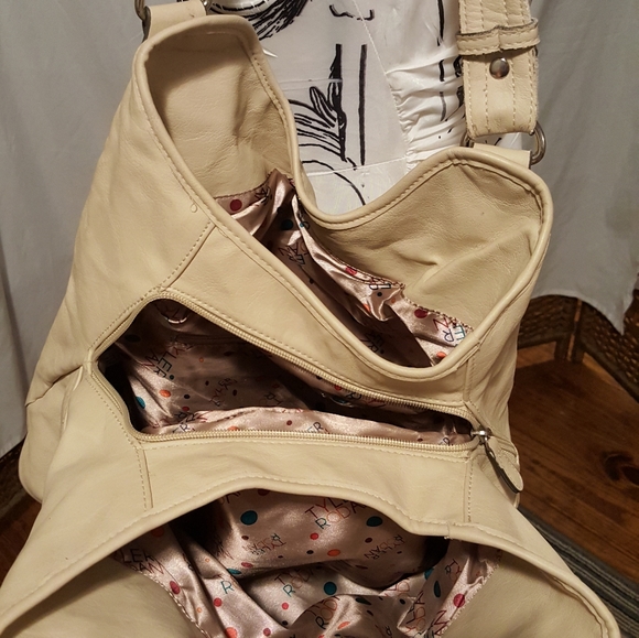 Tyler Rodan white cream purse - Picture 2 of 7